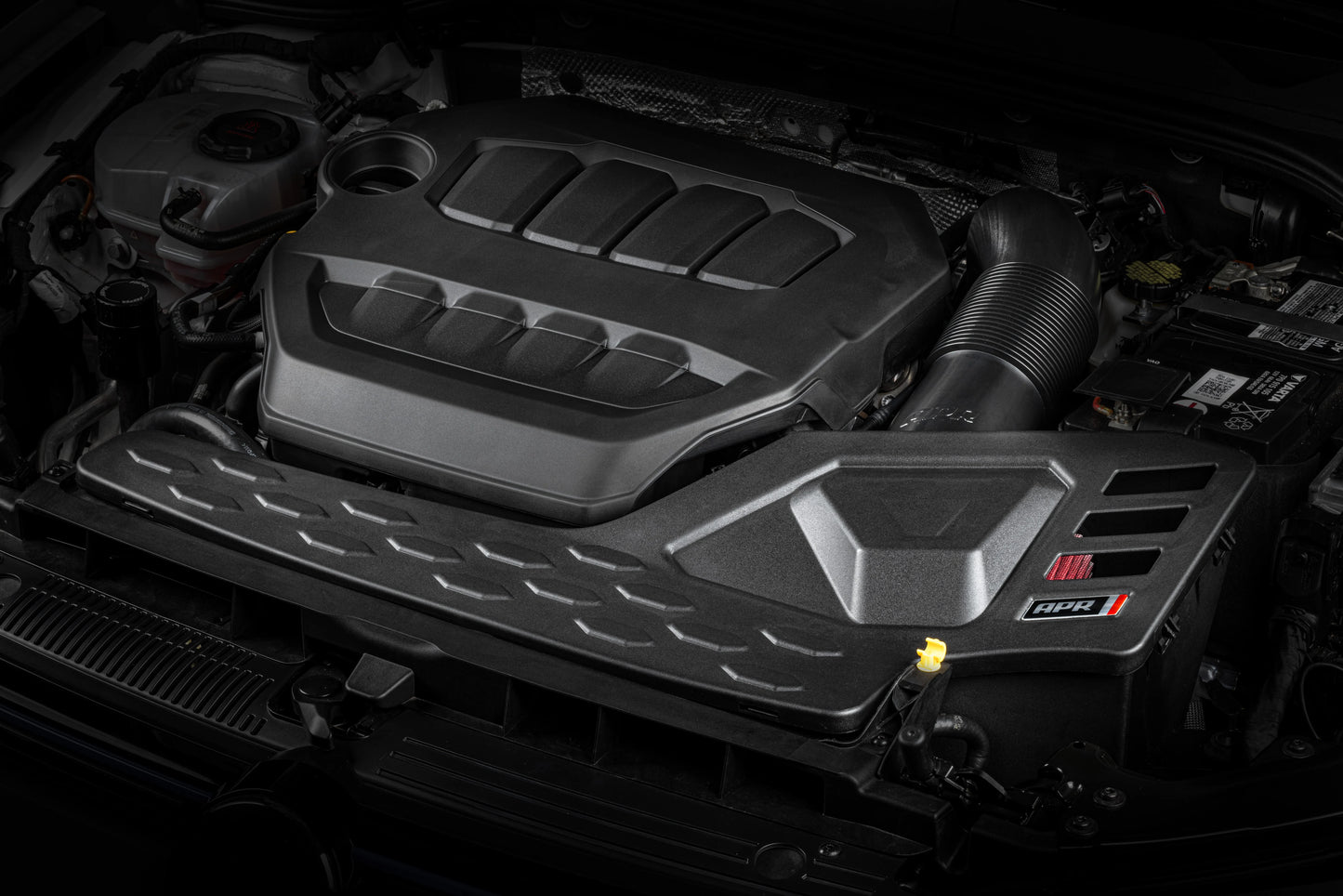 APR インテークカバー 2.0T EA888.4 (OEM STYLE)