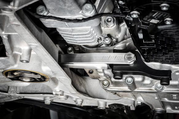 APR ドッグボーンマウントインサート DQ500