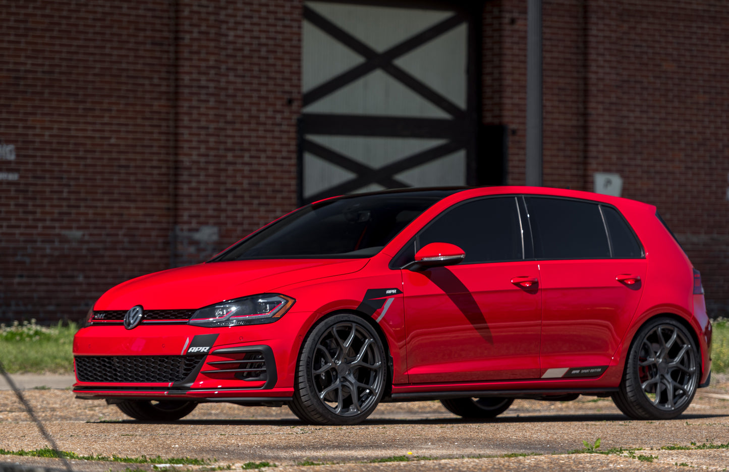 APR A01 Flow Formed Wheels 19x8.5 ET45 (Gunmetal Grey)