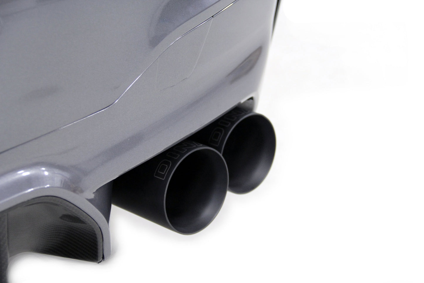 Dinan アクスルバックエキゾースト - 2018-2023 BMW M5 (Black)