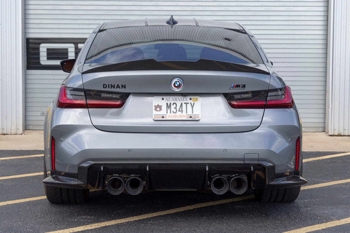 Dinan カーボンリアディフューザーサラウンド - 2021-2026 BMW M3/M4