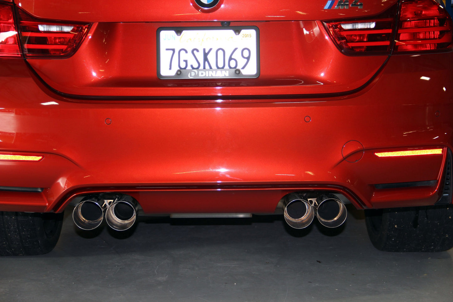 Dinan アクスルバックエキゾースト - 2015-2020 BMW M3/M4 (Black)