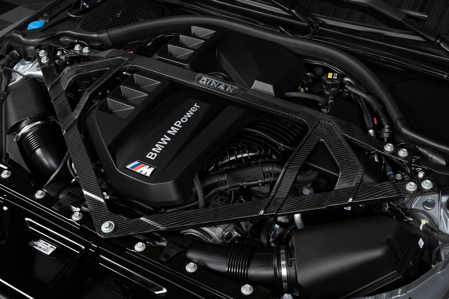 Dinan カーボンストラットタワーブレース BMW G8x M3/M4